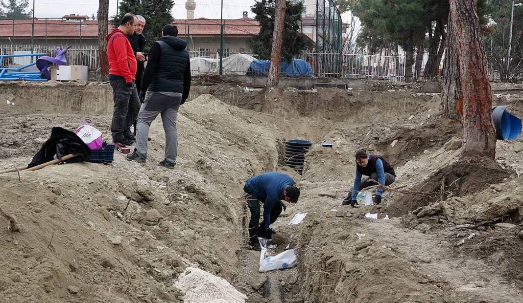 O kentte kanalizasyonda insan kemikleri bulundu! Kimlik tespiti için üniversiteden ekip gönderildi 6